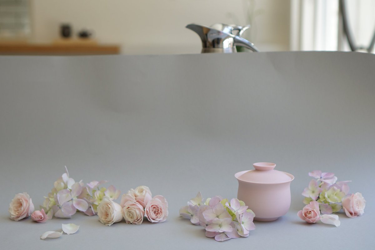 krstnpnn's tweet photo. I want everyone to know how extra we went on this photoshoot for @HelloSongTea 's first pink teacup https://t.co/mu1z3WYTgR