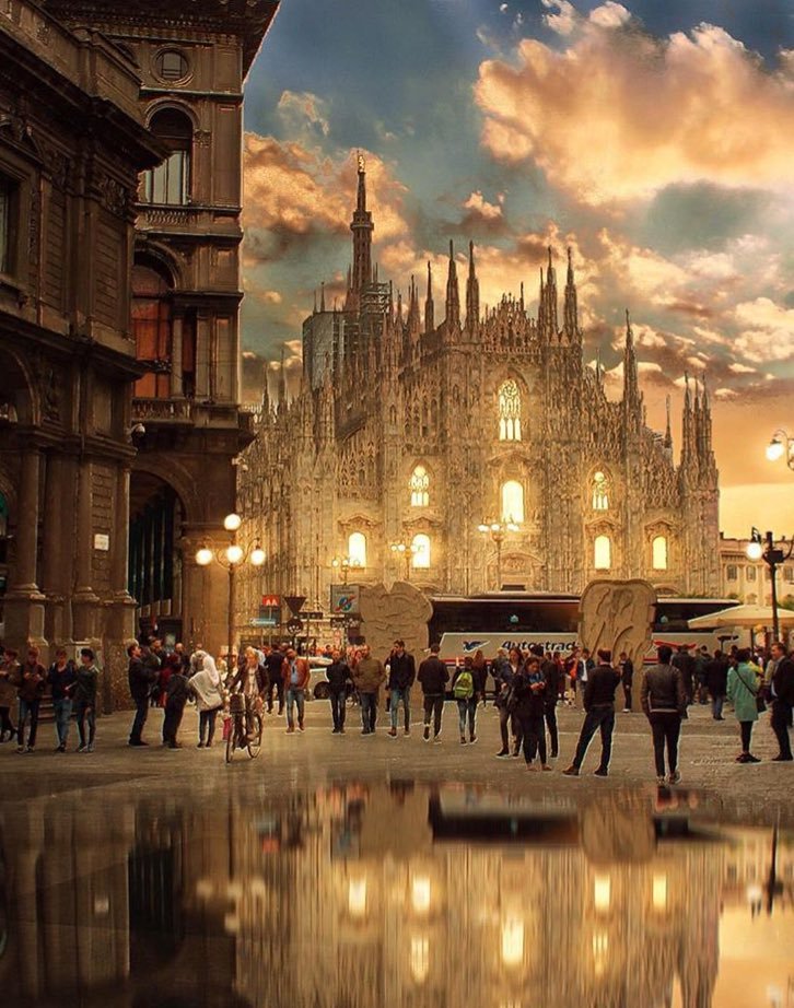 havetoseeit's tweet photo. Milan Cathedral, Piazza del Duomo, Milano, Italy

#amazing #travel #havetoseeit #beautiful #Milano #Italy https://t.co/tnCnbukyTR