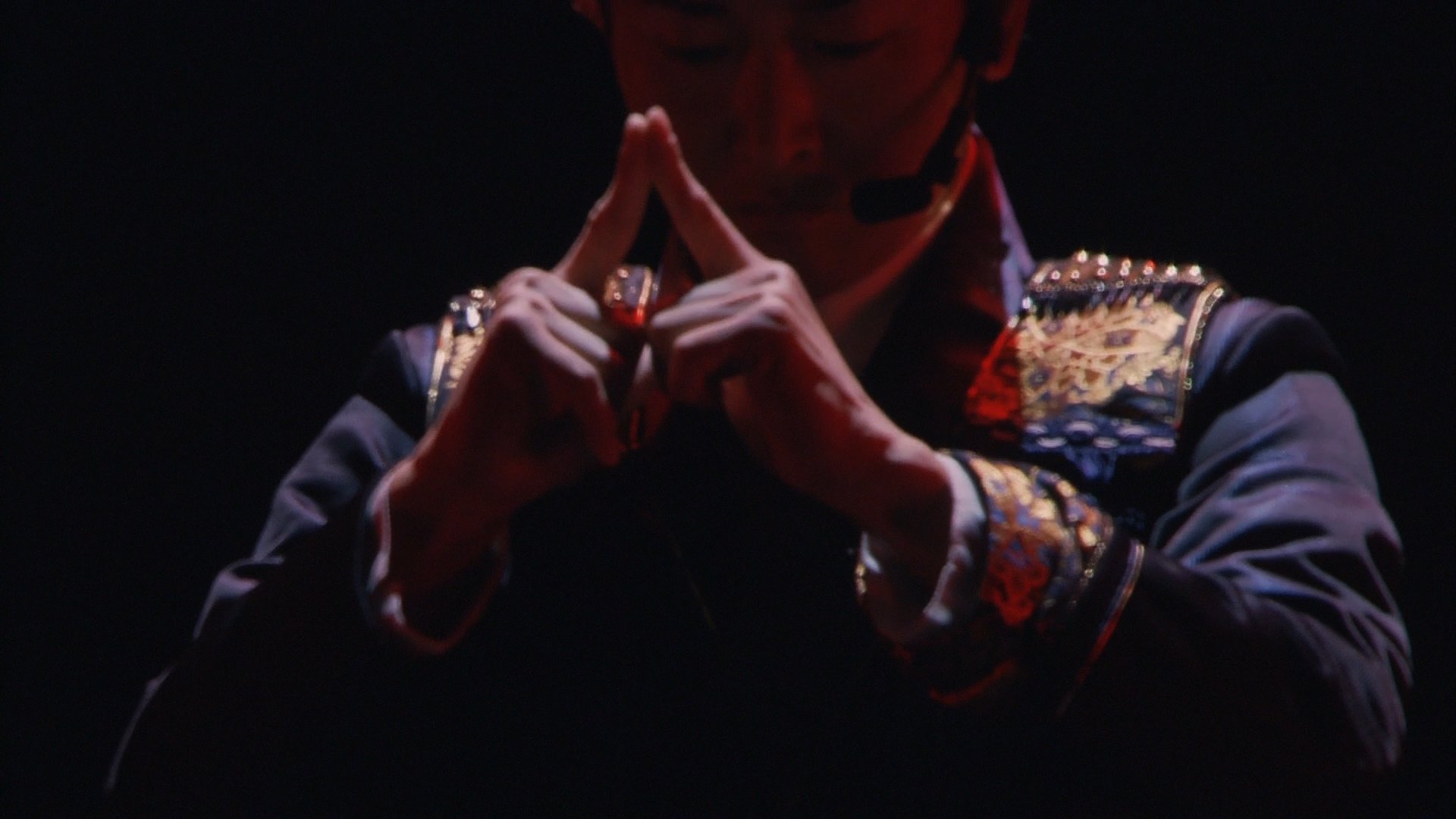 ★CD【大野えり/真赤な太陽】2003年夏 SHARPエアコンTVCFオンエア曲 Amazon.co.jp: 嵐 ARASHI 公式生写真 Your Eyes MV&ジャケ写撮影