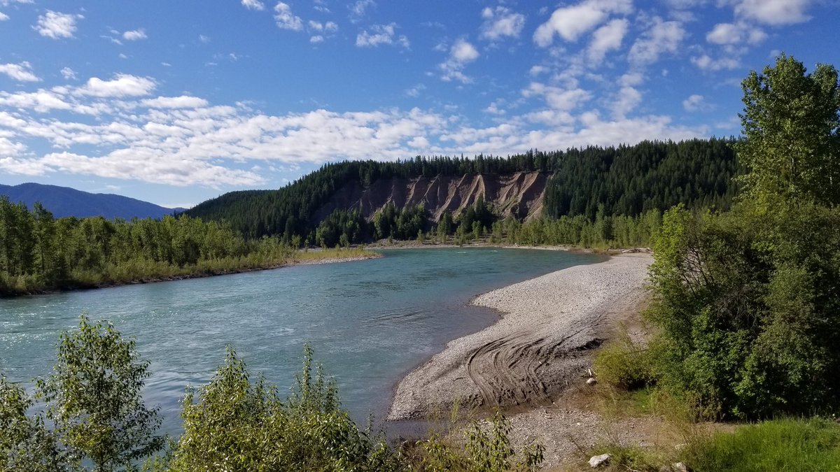 flatheadshuttle's tweet photo. First North Fork Trip 2018. Three weeks earlier than 2017. The 2018 season is off to a great start! https://t.co/TbkJ8PrOEt