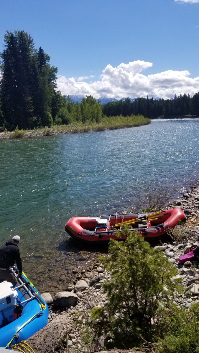 flatheadshuttle's tweet photo. Ford River Access 2018. The sign has fallen down so be on the lookout if your going to Ford. https://t.co/9k4IkwmH9P