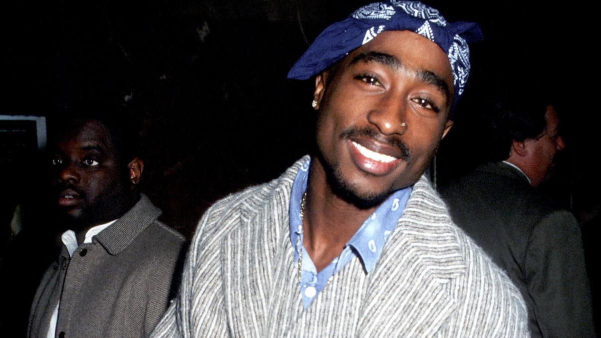 Happy Birthday Tupac Shakur ( ) 
Legends never die!    with 
