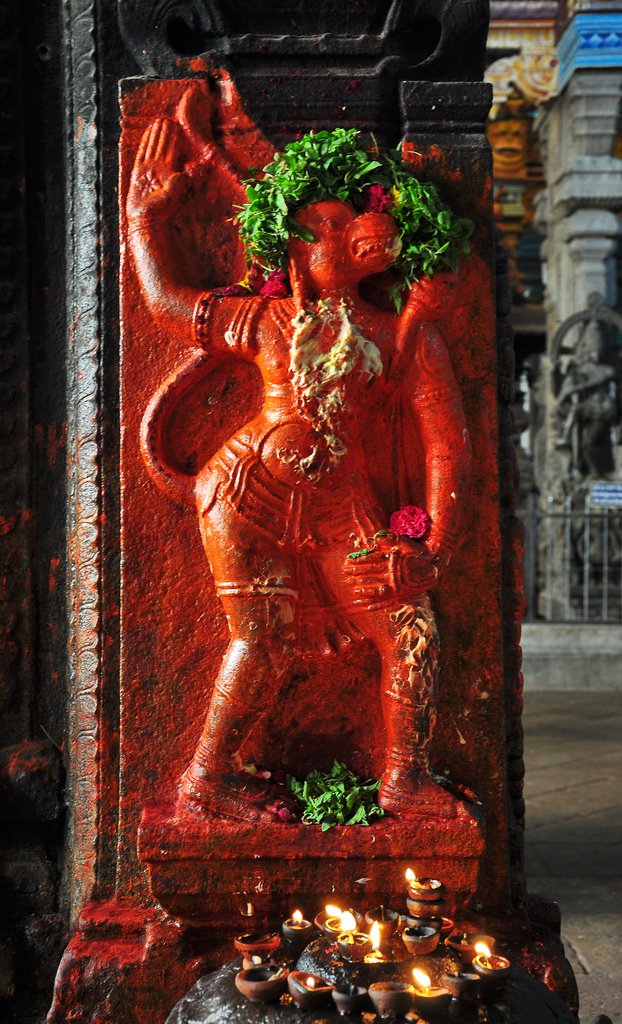 Lord Hanuman in Kambattadi Mandapa @ Sri Meenakshi Amman Temple, Madurai, Tamil Nadu.

Click Here To Perform Meenakshi Temple Puja : goo.gl/5zPx2C

#LordHanuman #MaduraiMeenakshi #MeenakshiTemple #TemplePooja