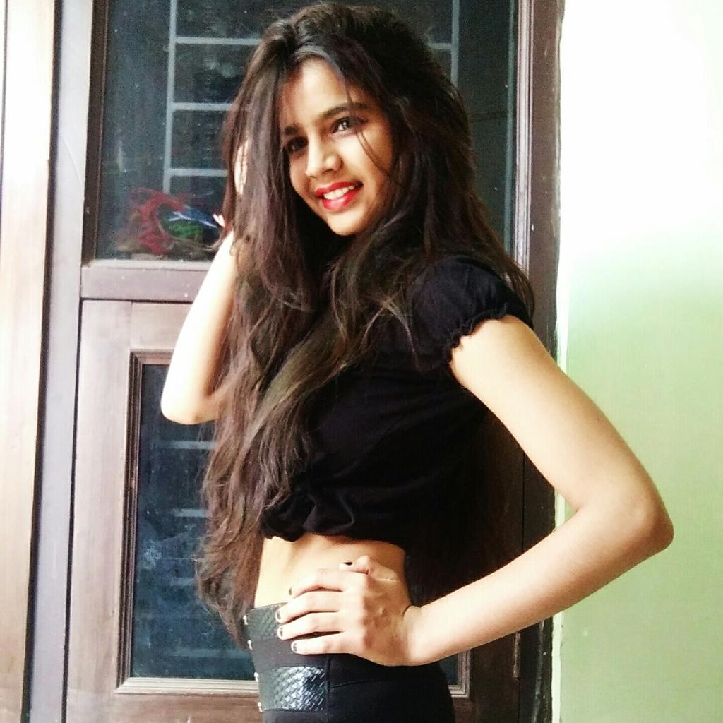 NituRathore5's tweet photo. #NewProfilePic https://t.co/6Ef7kzVMVR
