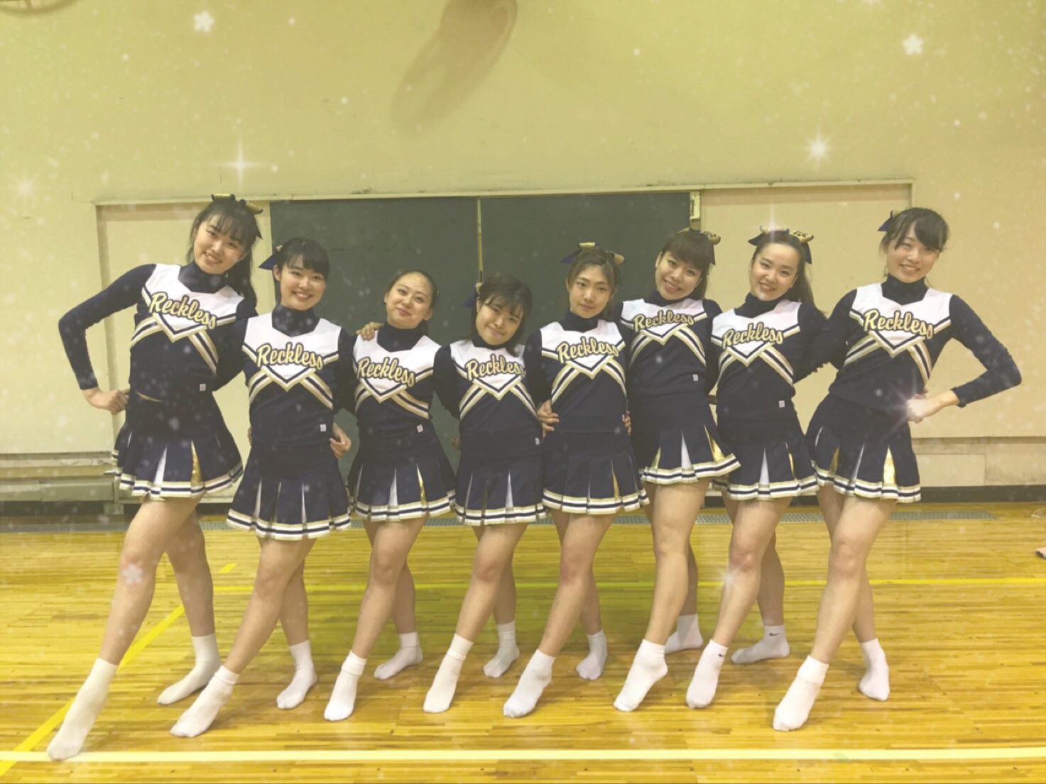 まおまお　慶応大学　チアリーディング部　スウェット 慶應 チア Tシャツ