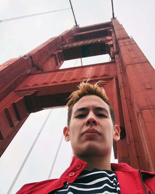unoemilio's tweet photo. My screwed up hair is freakin golder than the Golden Gate Bridge lol https://t.co/4x2KR7gzBV https://t.co/8krZ0Z1282