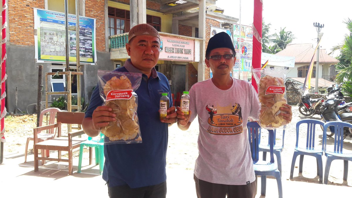 RobieSumagek's tweet photo. Nagari Lubuk Tarok Kec Lubuk Tarok Kab Sijunjung Prov Sumbar
#RanahGodokObui
#JelajahDesaSumbar

@jokowi
@CakimiNOW
@ekosandjojo
@taufikmadjid71
@fachrilabalado
@febbydtbangso 
@UcokSyafrizal 
@ms_feri
@Tan_Rajo https://t.co/6rVZT8BZH1