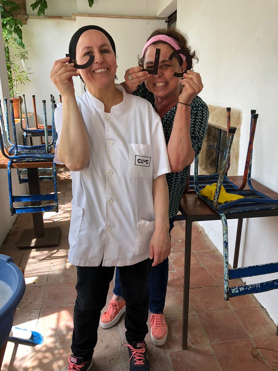 cluchotel's tweet photo. ELLES. La Khadija i l’Elena son l’ànima del Cluc. https://t.co/9BigFO08qR
