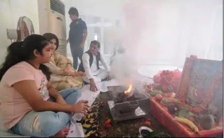 Mnewsindialive's tweet image. वीआईपी गेस्ट हाऊस से नए घर में शिफ्ट हुए अखिलेश
mnewsindia.com/state-news/akh…

#statenews #VIPguesthouse #sushantgolfcity #lucknow

@yadavakhilesh @MulayamSinghSP @samajwadiparty