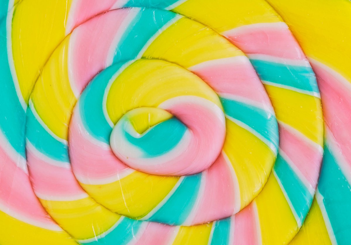 strathmore_apts's tweet photo. What are your Saturday plans? Come by our lollipop themed open house from 10 AM to 4PM! Pick a lollipop for a rent special on select apartments https://t.co/eVD2zTtUKS