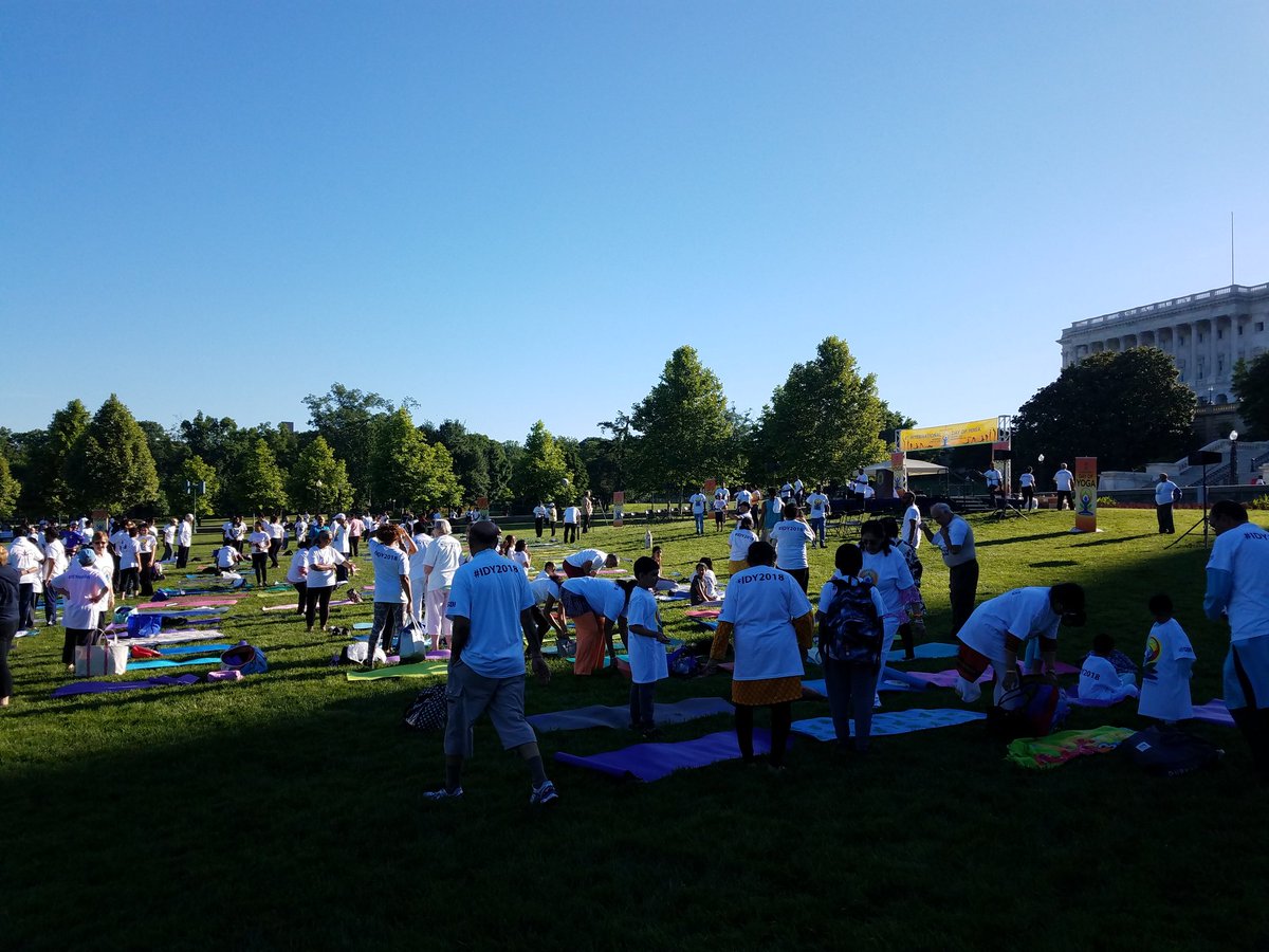 ChitraNaray's tweet photo. Getting ready for #IDY2018 @uscapitol 
@SadhguruJV @ishafoundation https://t.co/0lo6MuaoEG