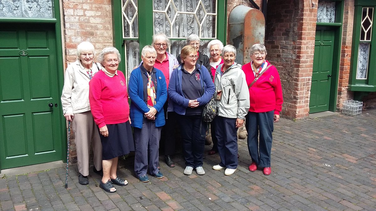 VentureAbroad's tweet photo. Our groups had a great time at the Birmingham #backtobacks this morning! Our guide Dave had even lived in a back to back house himself as a child. #trefam18 @nationaltrust @TrefoilGuild https://t.co/E926z846Y8