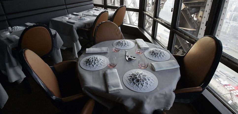 Quel avenir pour l'un des flagships de la restauration parisienne ?
➡️➡️ buff.ly/2yo3rLB