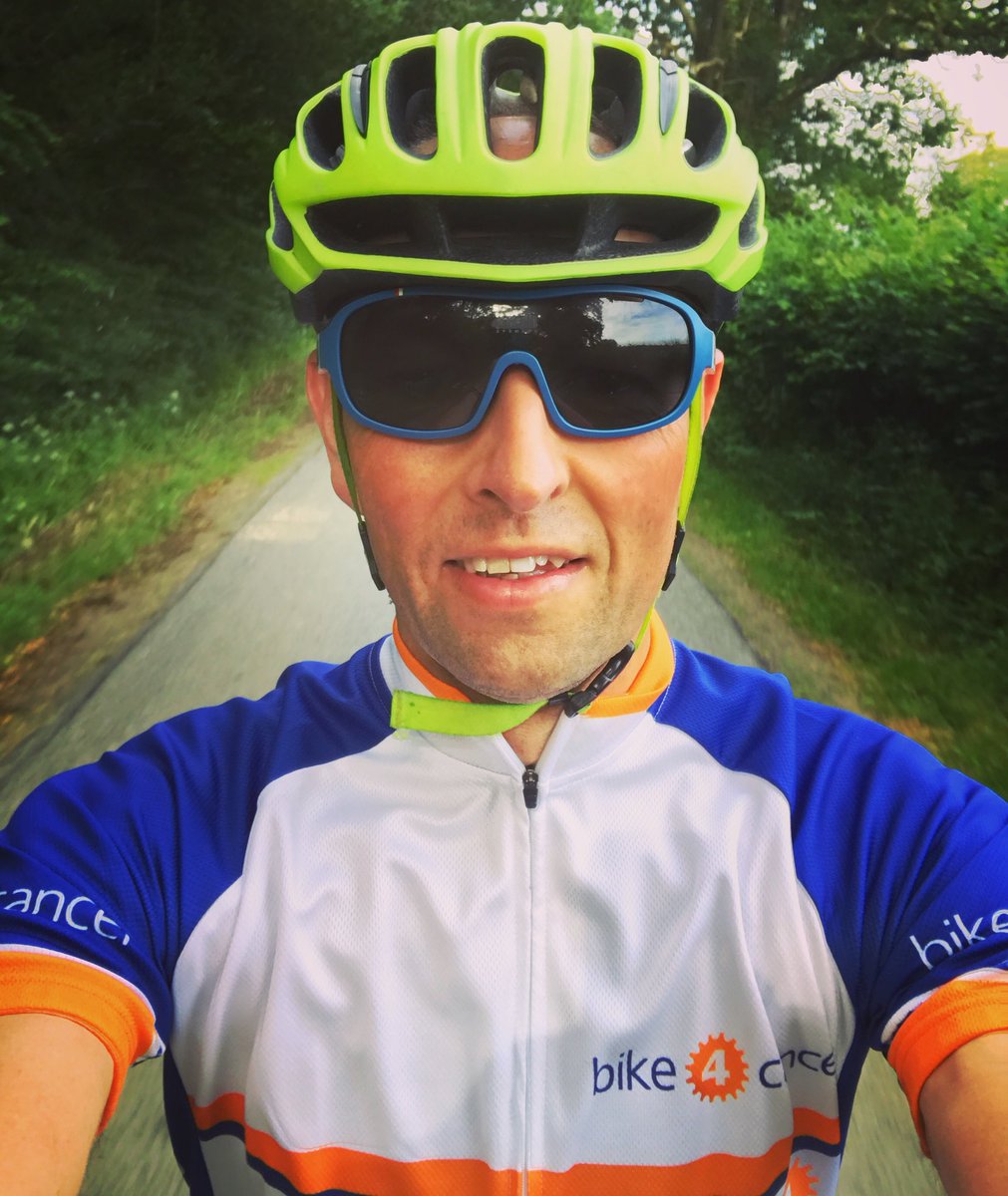 p4rktheshark's tweet photo. Quick spin this morning around #sussex working on zone 3 @Bike4CancerUK @GetSpokd @secretrainingcc @RichJLang @wahoofitness #getspokd #spokd #STEALTH https://t.co/4oHdnvu4Bt