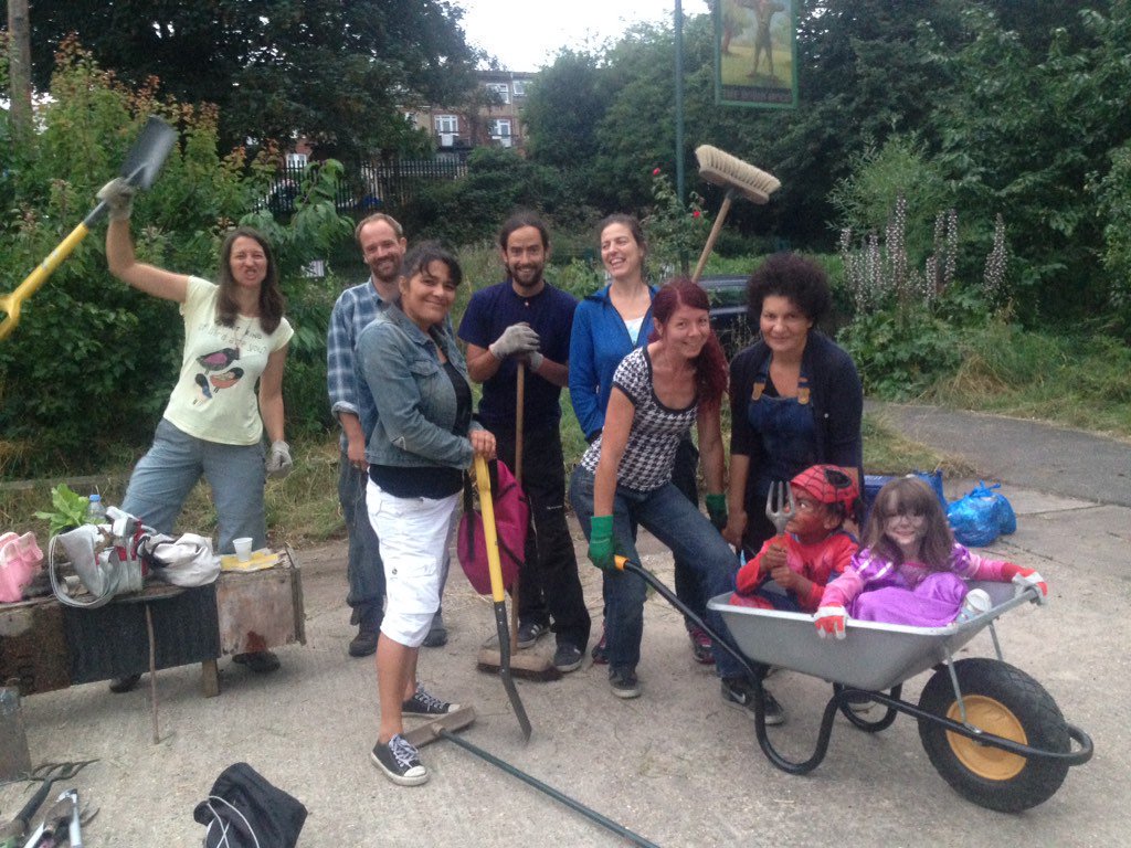 Come and join us tomorrow Sunday 1-4pm for our #volunteer #gardening session at the Robin Hood #CommunityGarden (#E5 9HQ) @millfields_blog <a href="/TM_Hackney/">Tree Musketeers</a> <a href="/hackneywick/">Hackney Wick</a>