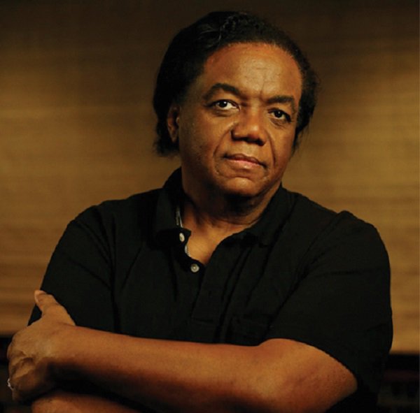 Happy Birthday Lamont Dozier 
1941 6 16               77 Eddie LeVERT
1942 6 16               76 