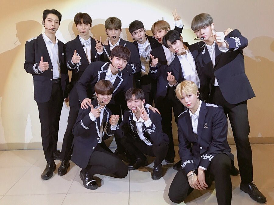 r_m_n_77's tweet photo. 1年おめでとう👏

 #PRODUCE101FINAL https://t.co/yAdhkosuVs