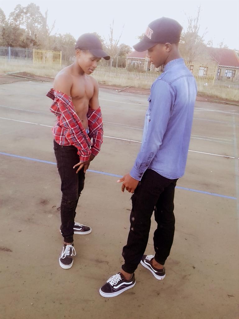 theophilluslee's tweet photo. Young members of 💪AFB👌 
#Fitbros https://t.co/ZTgC4iVFwv