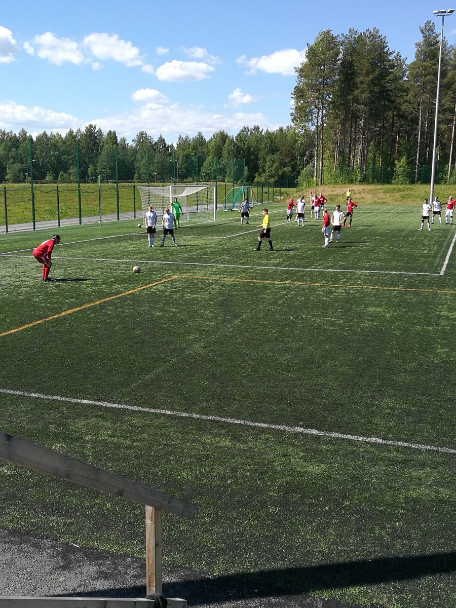 CKivivuori's tweet photo. Uuden sarjatason korkkaus. #viitonen https://t.co/ybPVRQNids