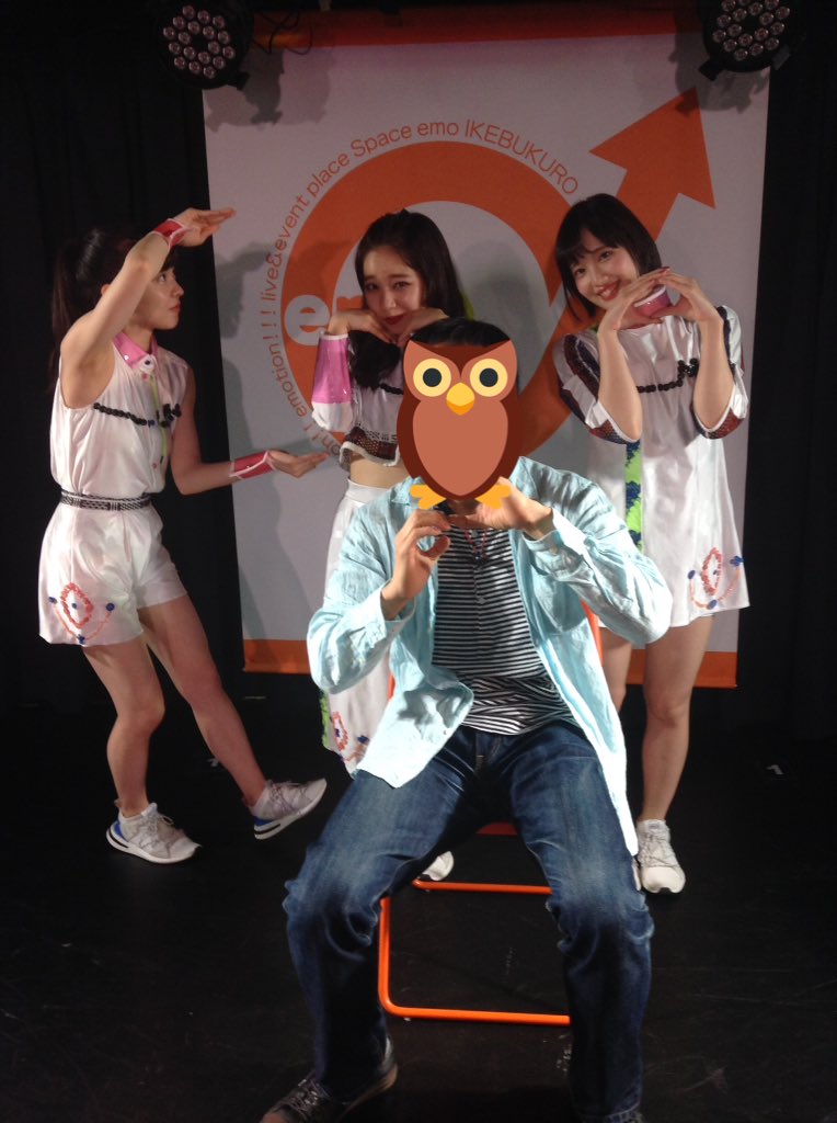GUNSAKU3839's tweet image. 「emo」の「E」をがんばって作るHINAメロかわいすぎません？
#Spaceemo