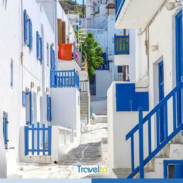 Travelta's tweet photo. Op het Griekse eiland Mykonos komen eeuwenoude tradities samen met een hoge dosis luxe, misschien wel de mooiste stranden van Griekenland, een bruisend nachtleven in de hoofdstad en prachtige heuvels in het binnenlanden. ☀🌴 ➜ https://t.co/8pvejUqguL https://t.co/oeQTJHQ14b