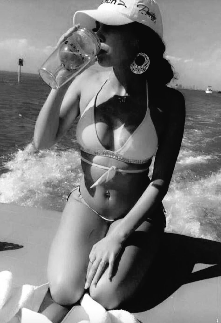 vanessamsource's tweet image. 