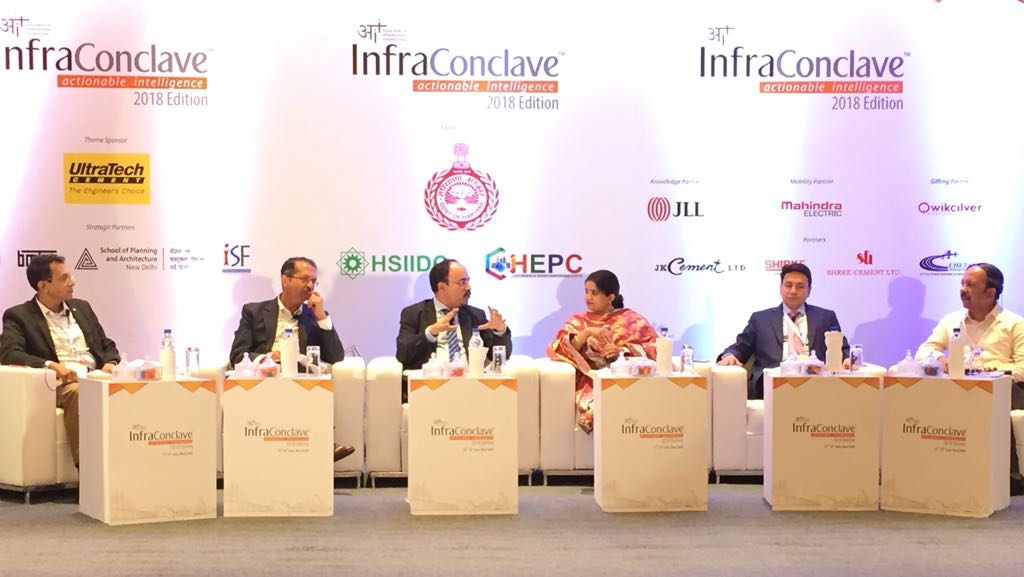 JLLIndia's tweet photo. Shubhranshu Pani leads an insightful discussion today with esteemed panelists at #infraconclave, understanding what should be built first - Infrastructure to reach peripheral areas of a city or commercial / residential buildings in these peripheral areas?#JLLIndiaKnowledgePartner https://t.co/ubvFgn577j