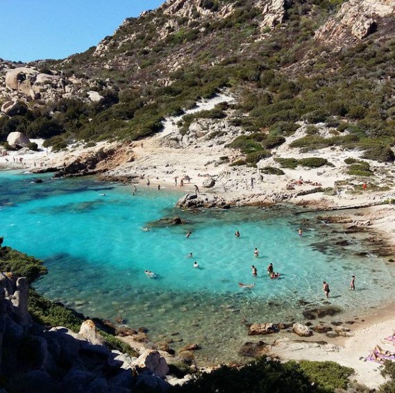 claraspada's tweet photo. @Acidelius @SoniaGrotto @matteosalvinimi non dirlo a me.... conosco bene le #Bocche... da #Spargi in Corsica ci arrivi a nuoto... https://t.co/gQu3k0eGJF