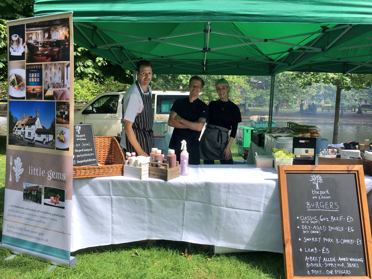 Great to see some fellow <a href="/LittleGemsPubs/">LittleGems</a> Thanks <a href="/queensheadhp10/">The Old Queens Head</a> &amp; <a href="/swaninnub9/">The Swan Inn</a> for lending us your chefs for #tastebedford