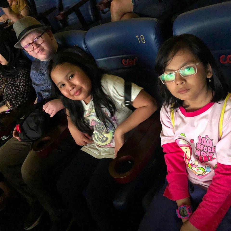 Bu, ini cucu ibu udah pada gede