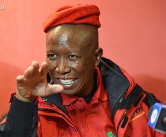 DigestSA's tweet photo. @JacoduToit17 @Julius_S_Malema Uphambene uMalema wenu. Akayazi into ayifunayo. Elona menemene likhulukazi eMzansi #YouthDay2018 #WhatPeopleDigest #DigestWithUs https://t.co/SBsZx0aEnM