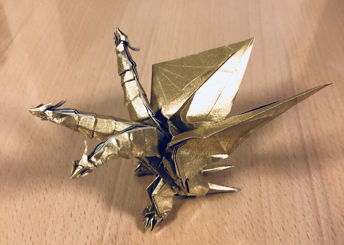 Hk 小笹さんのキングギドラ ひさしぶりぶりの折り紙 24cmのティッシュフォイル紙より Origami King Ghidorah Designed By Keiichi Kozasa Origami Kingghidorah 秀麗な折り紙 折り紙作品 T Co Livy8s5swc