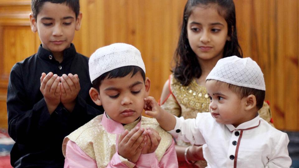 htTweets's tweet photo. #HTPhotos | #EidMubarak | The moon sighted, Eid-ul-Fitr is celebrated across India
See the full gallery here: https://t.co/Al4H2fNYiu https://t.co/RdVzxeuHao