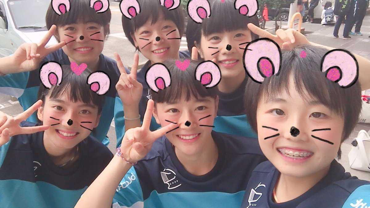 tetuheyhey's tweet photo. 今日で星城バド部を引退しました！
いろいろあったけど、頼もしいペアや同期・後輩に恵まれてほんとによかったっす！！☺️
これからは就活がんばります！💪🏻 https://t.co/c1PdD8mzDJ