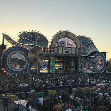 ShawnmixG's tweet photo. 1° dia huhuuuu #Villamix #VillaMixGoiânia https://t.co/BbMcL8mhjj