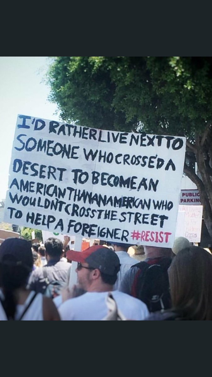 VABVOX's tweet image. I ❤ this so much.
#FamiliesBelongTogetherMarch
(via @SaraJBenincasa)