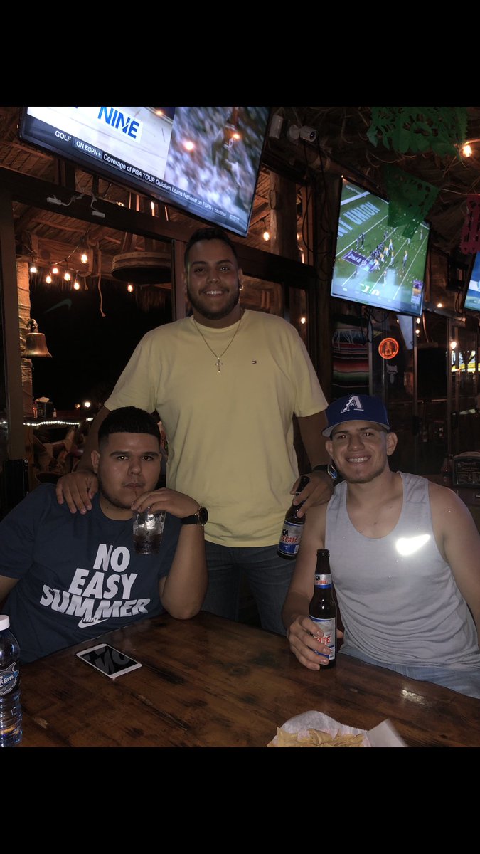 fatboy_swag19's tweet photo. Insta saw it first 
#noeasysummers https://t.co/R7jWGdTKY5