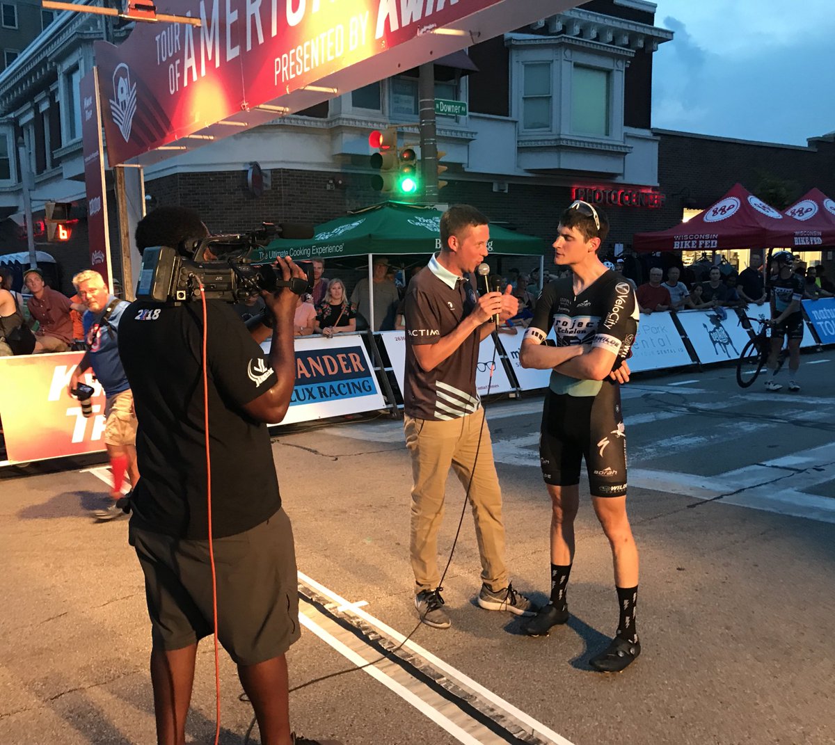 TOADCyclingRace's tweet image. Ride of the night no doubt. Cory Lockwood @Echelon_Racing  #ToAD2018 #downerclassic #iscorp #ottowenz