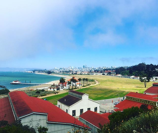 Crissy Field, exploring this afternoon. This was an airfield back in the day. The hangers are in the foreground.
.
.
#crissyfield #sf #sanfrancisco #avgeek #history #presidio #foggy ift.tt/2yY9NBt