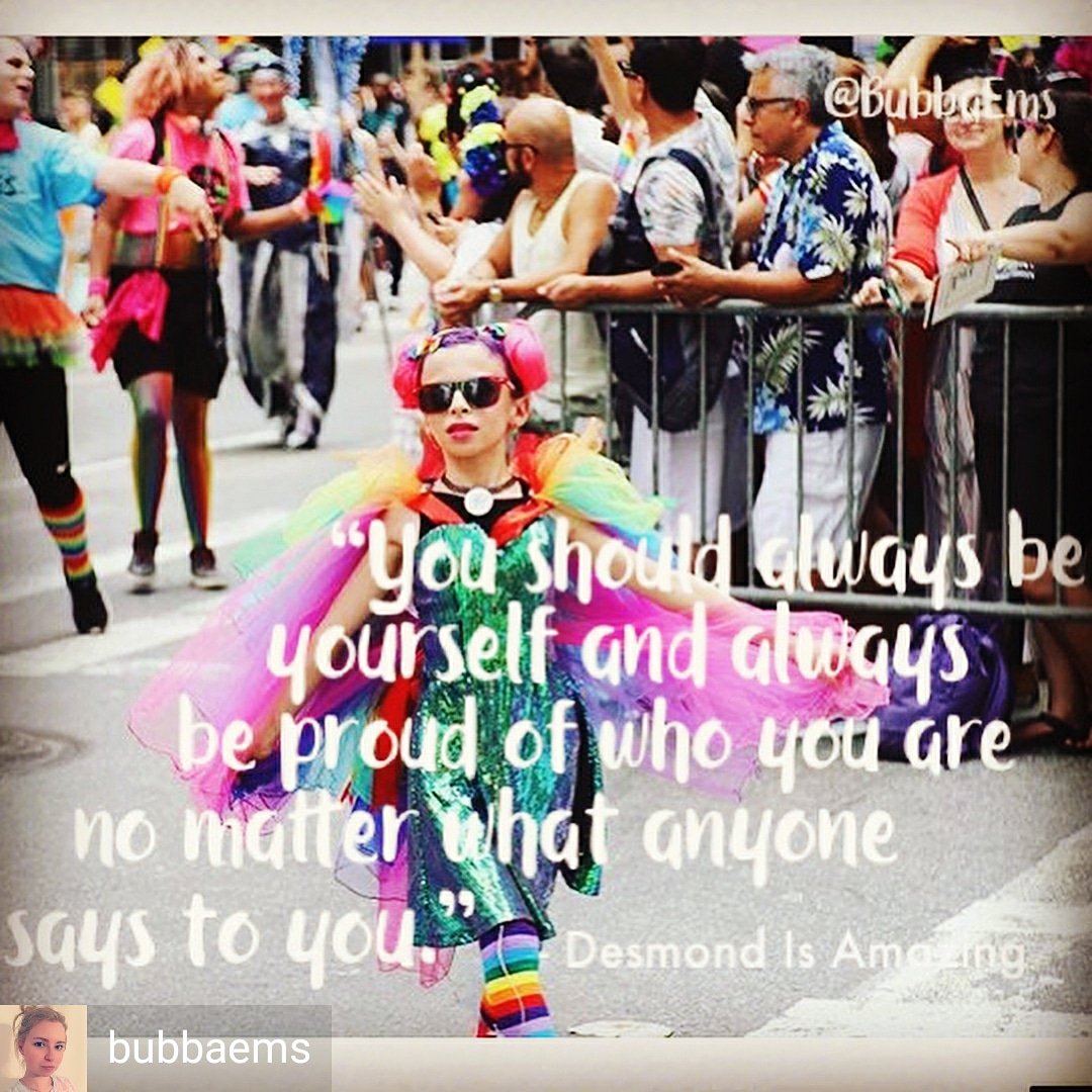 desmond_amazing's tweet photo. Repost from IG user @ bubbaems

#altdrag #androgynous #avantdrag #babydrag #brooklyndrag #clubkid #clubkids #drag #draganista #dragkid #dragkids #dragpunk #dragqueen #dragslayer #dragutante #genderbender #genderfluid #genderqueer #lgbt #lgbtq #lgbtyouth #nycdrag #desmondisamazing https://t.co/eCyucRDY4O