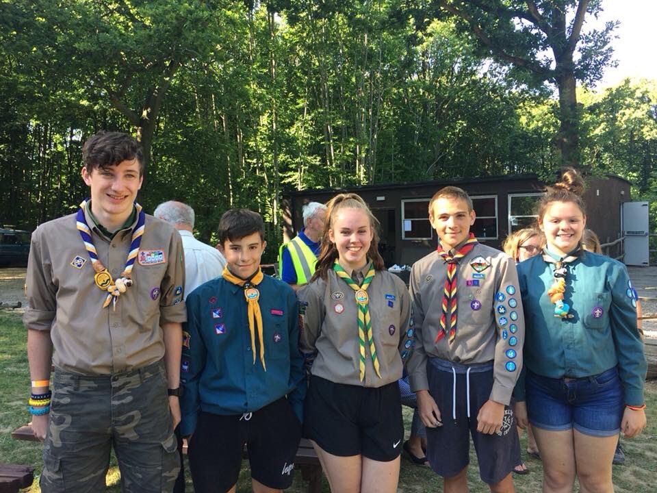 SisterGill_CA's tweet photo. These fine young people are the @Medway_Towns contingent for @wsj2019 and today they sold food and tuck at our District Fun Day at @BuckmoreParkSCS . I’m so impressed with them but I’m also a bit biased as one of them was once one of my Beavers 😊 #MedwayTowns10 https://t.co/d55IOYbwI4
