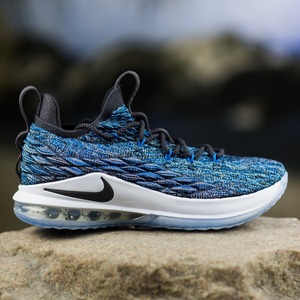 lebron xv low blue