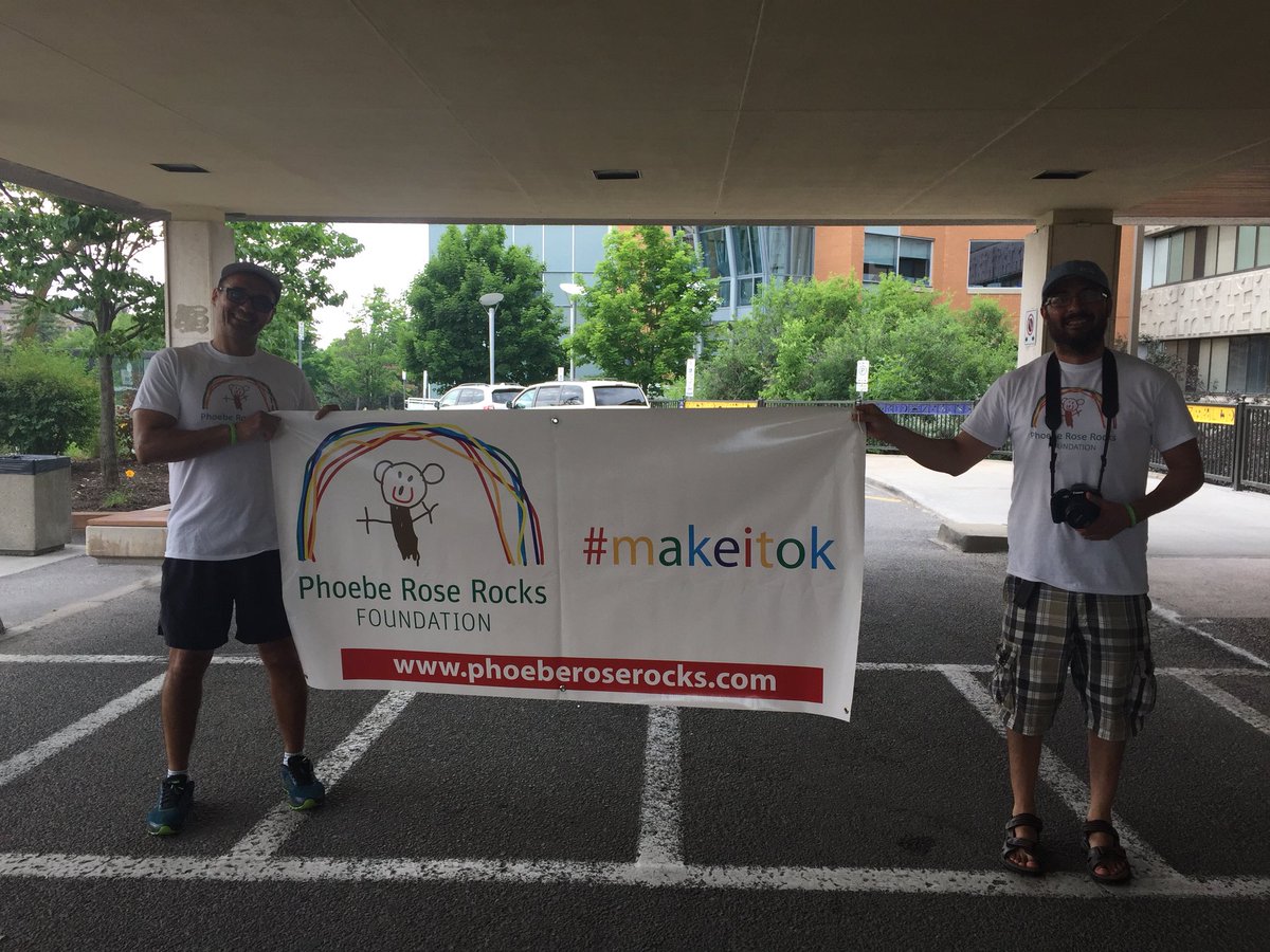 rtapuppets's tweet photo. The @Phoeberoserocks foundation is here @CHEOhospital waiting for @gesinef big finish!!!! Whooo hooo!!!#makeitok https://t.co/6L8lQJfMuD