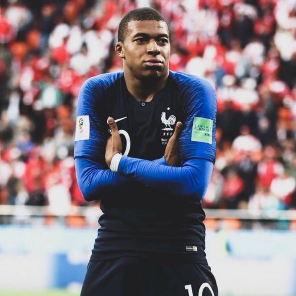 Resultado de imagen para mbappe celebracion