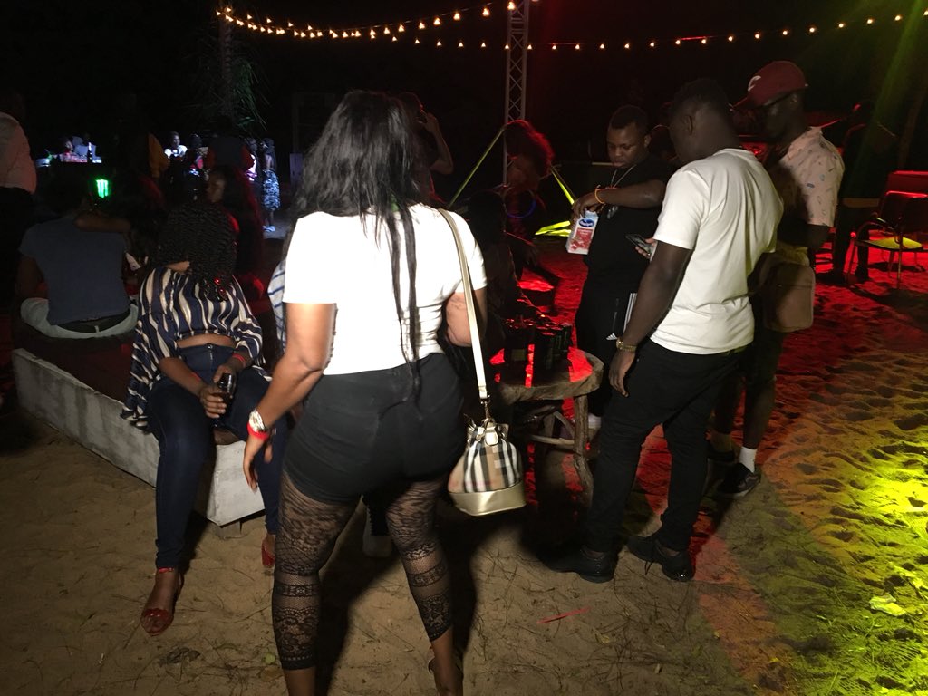official4SYTETV's tweet photo. 📸 Ongoing now TROPICANA HAVANA⚡️
#IslandRave @ Aqua Safari
#4SYTESUMMERPOOLJAM https://t.co/OKhjGCHsV8