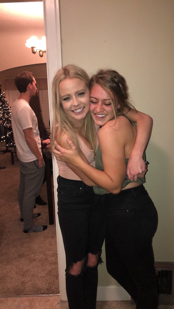 MorgMills97's tweet photo. Happy birthday to the sweetest of all sweet people 😻 i love you so much sayds and hope today was so fun! thanks for being such a great friend 💕 @saydeejo13 https://t.co/0QkN08RqSr