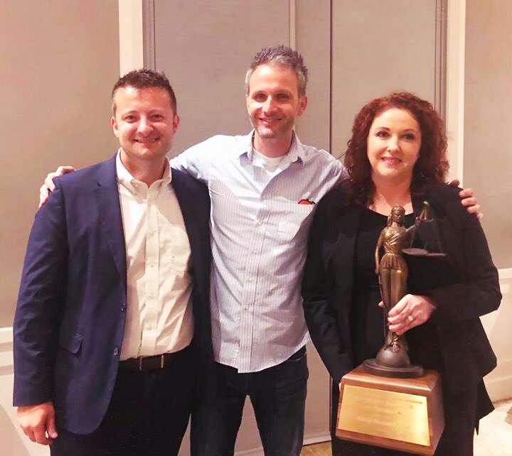 OverstreetLaw's tweet image. My favorite constitutional defense lawyer just won the award for being the best defense attorney in Oklahoma... which is the most incarcerated place on Earth and thus THE front lines.
#MistyFields