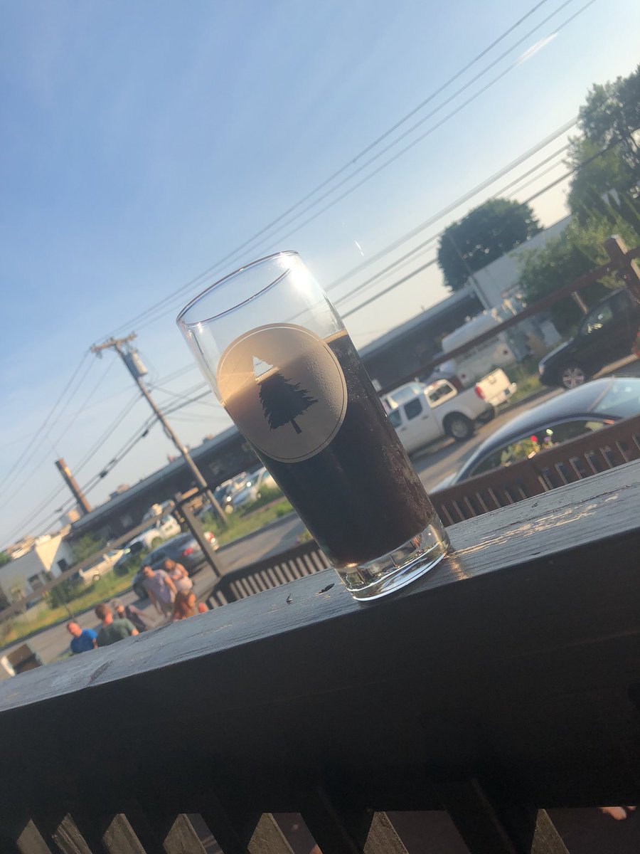 Tonight’s shift beer: THA III CARTERS 

Thank you to everyone who came or for the <a href="/PortlandPieCo/">Portland Pie Co.</a> pop up event with us! “Danella” Pale Ale was a huge hit!!