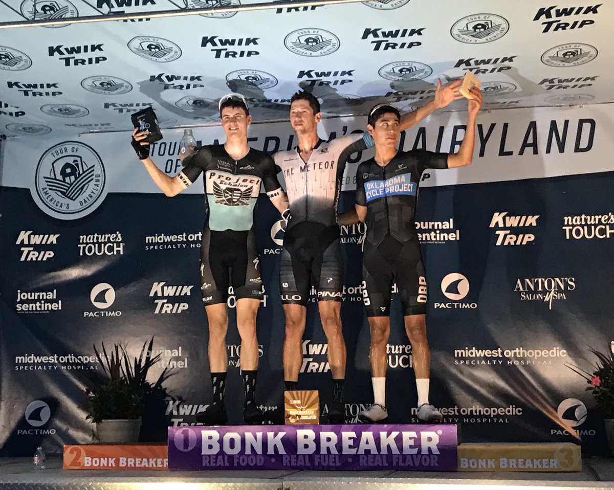 TOADCyclingRace's tweet image. Your Downer Ave podium Colin Strickland @meteorxgiordana , Cory Lockwood @Echelon_Racing , Cesar Serna @OKOBP  #ToAD2018 #downerclassic #iscorp #ottowenz