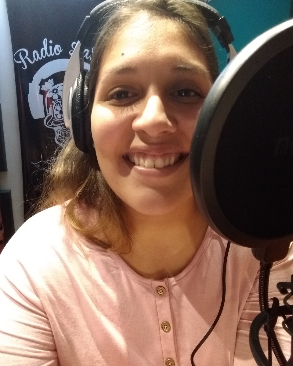 #Dora @dorapedrazaok en la conducción!!😍 en el último programa de Acabados 🎙️<a href="/radiolabici/">Radio LaBici</a>
 #conduccion #radio #radioonline #enlabaci #periodismo